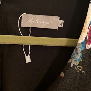 Smoke free/pet free home. Worn 1x to a baptism. Beautiful quality. F